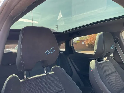 DX74OYH Renault Austral E-Tech FHEV Iconic Esprit Alpine 5dr Auto Thumbnail #6