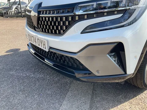 DX74OYH Renault Austral E-Tech FHEV Iconic Esprit Alpine 5dr Auto Thumbnail #28