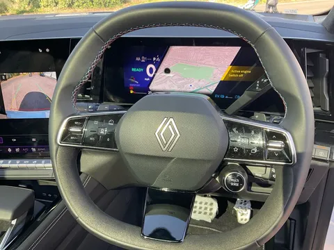 DX74OYH Renault Austral E-Tech FHEV Iconic Esprit Alpine 5dr Auto Thumbnail #30