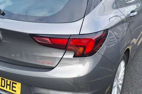 VU68DHE Vauxhall Astra 1.6T 16V 200 Elite Nav 5dr Thumbnail #38