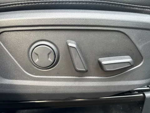 MM75HYY Hyundai Tucson 1.6T 239 Hybrid Ultimate 5dr Auto Thumbnail #19