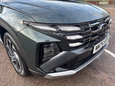 MM75HYY Hyundai Tucson 1.6T 239 Hybrid Ultimate 5dr Auto Thumbnail #20