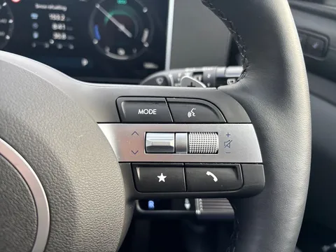 MM75HYY Hyundai Tucson 1.6T 239 Hybrid Ultimate 5dr Auto Thumbnail #28