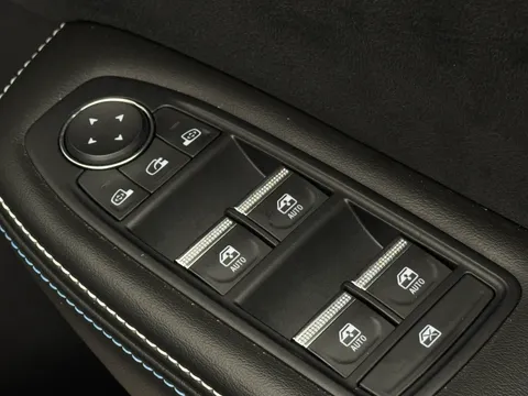 CK74FUF Renault ARKANA 1.6 E-Tech FHEV 145 Esprit Alpine 5dr Auto Thumbnail #18