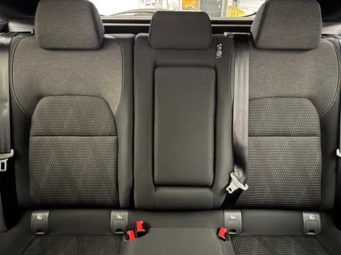 SJ72UEO Nissan Qashqai 1.3 DiG-T MH 158 N-Connecta 5dr Thumbnail #18