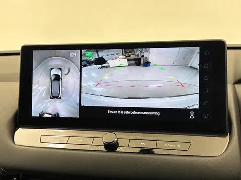 SJ72UEO Nissan Qashqai 1.3 DiG-T MH 158 N-Connecta 5dr Thumbnail #29