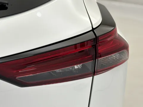 SJ72UEO Nissan Qashqai 1.3 DiG-T MH 158 N-Connecta 5dr Thumbnail #36