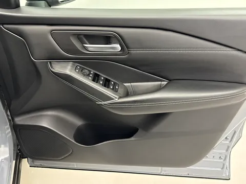 GD22CJJ Nissan Qashqai 1.3 DiG-T MH N-Connecta 5dr Thumbnail #19