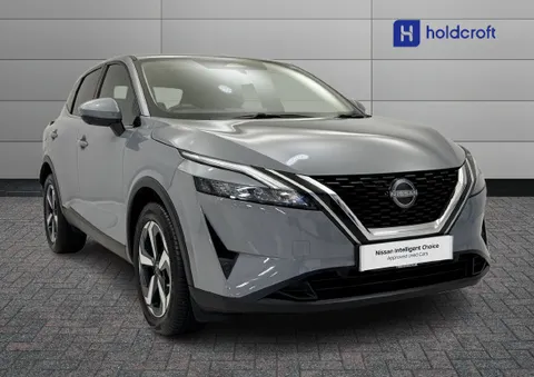 GD22CJJ Nissan Qashqai 1.3 DiG-T MH N-Connecta 5dr Thumbnail #1