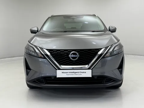 DY72ZRG Nissan Qashqai 1.3 DiG-T MH N-Connecta [Glass Roof] 5dr Thumbnail #5