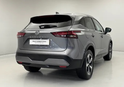 DY72ZRG Nissan Qashqai 1.3 DiG-T MH N-Connecta [Glass Roof] 5dr Thumbnail #8