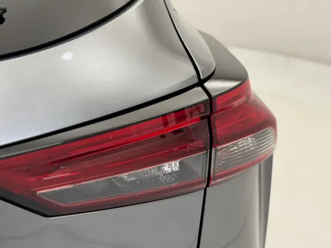 DY72ZRG Nissan Qashqai 1.3 DiG-T MH N-Connecta [Glass Roof] 5dr Thumbnail #35