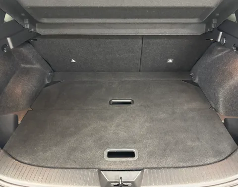 YX72PKE Nissan Qashqai 1.3 DiG-T MH N-Connecta 5dr Thumbnail #12