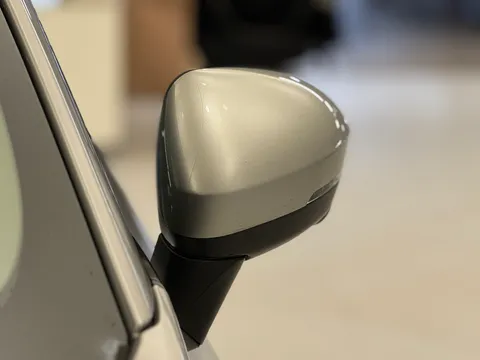 YX72PKE Nissan Qashqai 1.3 DiG-T MH N-Connecta 5dr Thumbnail #32