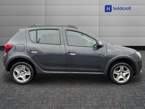 5 of 31 for Dacia Sandero Stepway 0.9 TCe Comfort 5dr