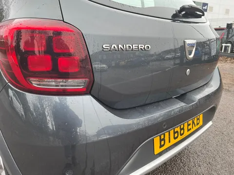 19 of 31 for Dacia Sandero Stepway 0.9 TCe Comfort 5dr