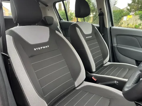 22 of 31 for Dacia Sandero Stepway 0.9 TCe Comfort 5dr