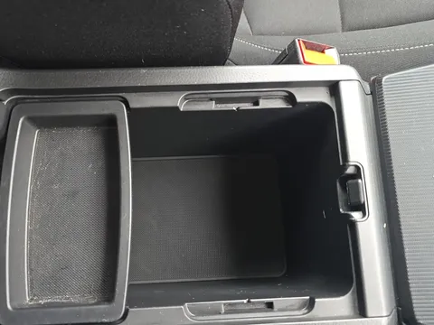 DK72YEC Honda Civic 2.0 eHEV Elegance 5dr CVT Thumbnail #25