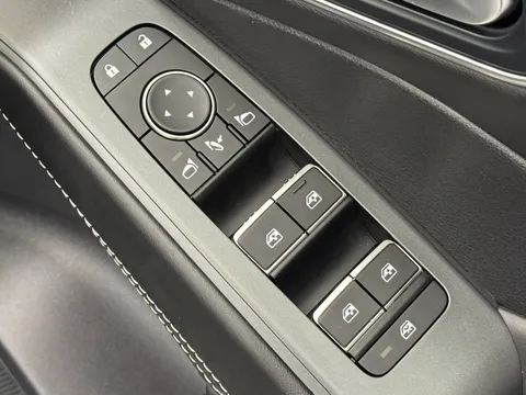 OX74FWV Nissan Qashqai 1.3 DiG-T MH Tekna 5dr Thumbnail #22