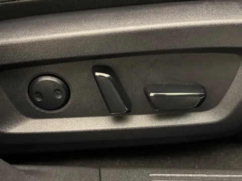 OX74FWV Nissan Qashqai 1.3 DiG-T MH Tekna 5dr Thumbnail #23