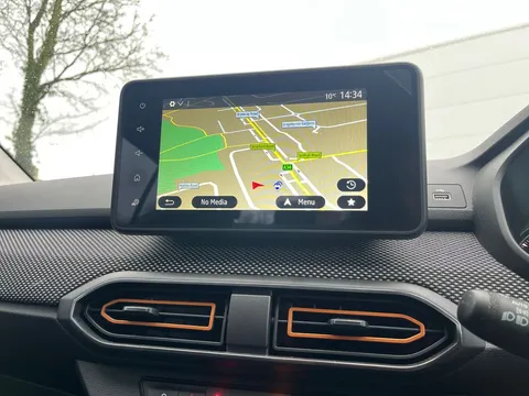 BU71YNE Dacia Sandero Stepway 1.0 TCe Prestige 5dr Thumbnail #9