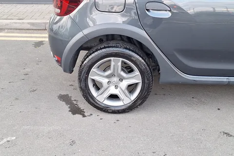 BN20UOY Dacia Sandero Stepway 0.9 TCe Comfort 5dr Thumbnail #5