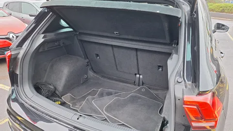 MD72XXM Volkswagen Tiguan 1.5 TSI 150 R-Line Edition 5dr DSG Thumbnail #17