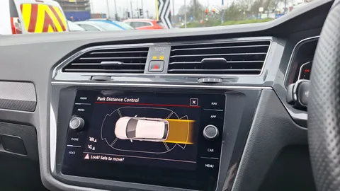 MD72XXM Volkswagen Tiguan 1.5 TSI 150 R-Line Edition 5dr DSG Thumbnail #20