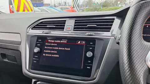 MD72XXM Volkswagen Tiguan 1.5 TSI 150 R-Line Edition 5dr DSG Thumbnail #24