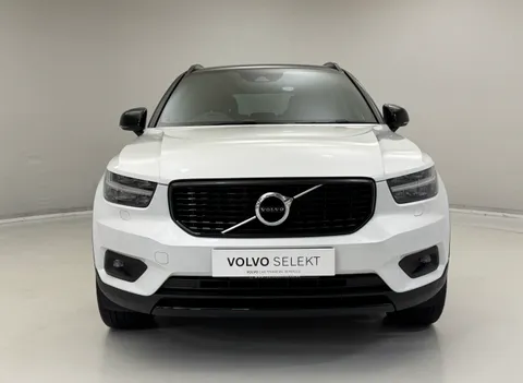 K10EEY Volvo XC40 2.0 B5P R DESIGN Pro 5dr AWD Auto Thumbnail #4