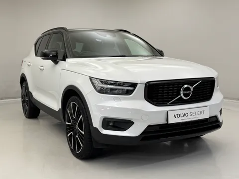 K10EEY Volvo XC40 2.0 B5P R DESIGN Pro 5dr AWD Auto Thumbnail #1