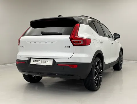 K10EEY Volvo XC40 2.0 B5P R DESIGN Pro 5dr AWD Auto Thumbnail #7
