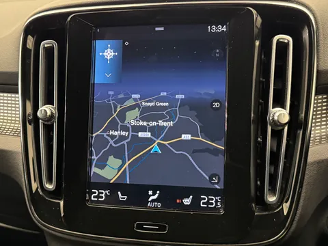 K10EEY Volvo XC40 2.0 B5P R DESIGN Pro 5dr AWD Auto Thumbnail #25