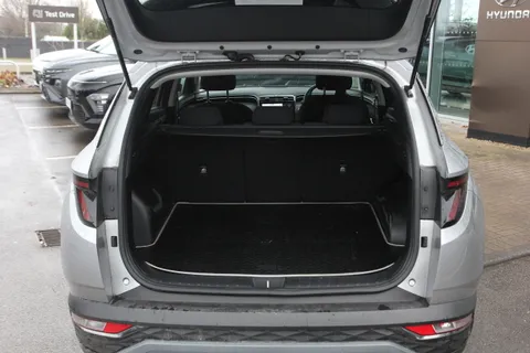 DC72MEU Hyundai Tucson 1.6 TGDi Hybrid 230 Premium 5dr 2WD Auto Thumbnail #5