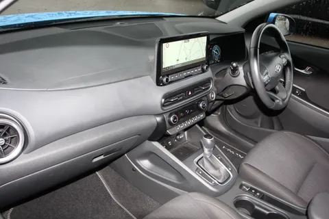 SB71FCU Hyundai Kona 1.6 GDi Hybrid Premium 5dr DCT Thumbnail #9