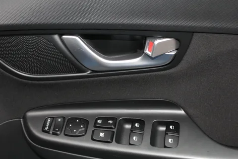 SB71FCU Hyundai Kona 1.6 GDi Hybrid Premium 5dr DCT Thumbnail #14