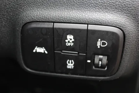 EK22PNN Hyundai i10 1.2 MPi SE Connect 5dr Thumbnail #17