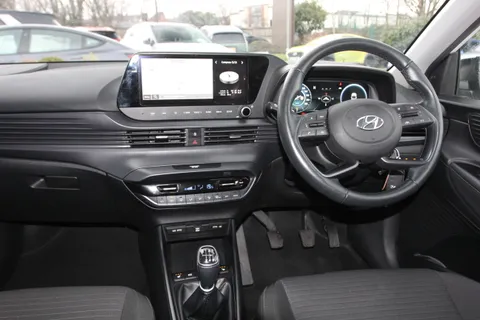 EN21WFG Hyundai i20 1.0T GDi 48V MHD Premium 5dr Thumbnail #12