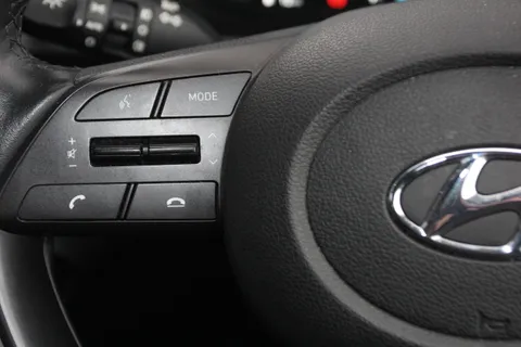 EN21WFG Hyundai i20 1.0T GDi 48V MHD Premium 5dr Thumbnail #19