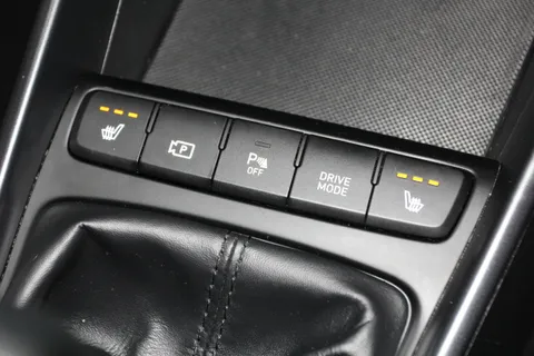 EN21WFG Hyundai i20 1.0T GDi 48V MHD Premium 5dr Thumbnail #24