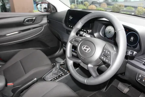 MC75FVZ Hyundai i20 1.0T GDi 90 Tech Line 5dr DCT Thumbnail #15