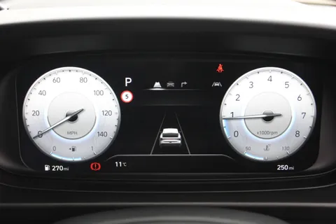 MC75FVZ Hyundai i20 1.0T GDi 90 Tech Line 5dr DCT Thumbnail #17