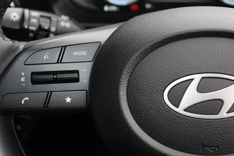 MC75FVZ Hyundai i20 1.0T GDi 90 Tech Line 5dr DCT Thumbnail #18