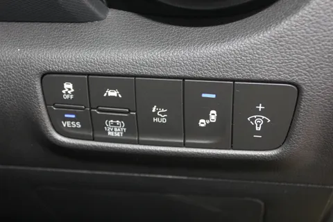 MJ20OBP Hyundai Kona 1.6 GDi Hybrid Premium SE 5dr DCT Thumbnail #18