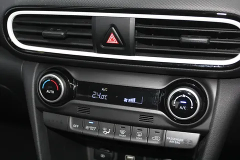 MJ20OBP Hyundai Kona 1.6 GDi Hybrid Premium SE 5dr DCT Thumbnail #28
