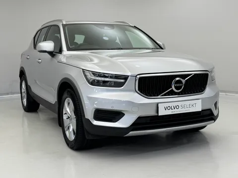 DV19DXA Volvo XC40 2.0 D3 Momentum 5dr Geartronic Thumbnail #1