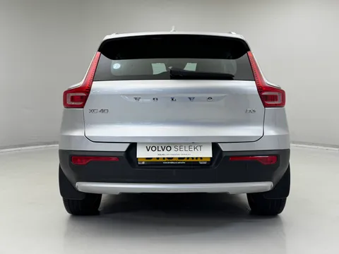 DV19DXA Volvo XC40 2.0 D3 Momentum 5dr Geartronic Thumbnail #8