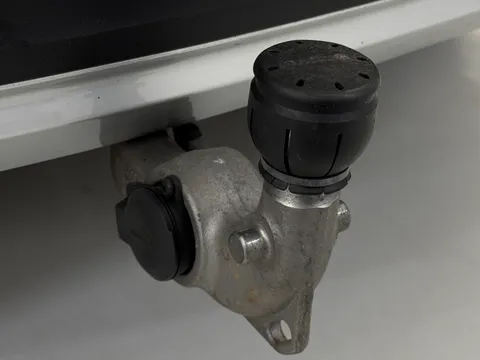 DV19DXA Volvo XC40 2.0 D3 Momentum 5dr Geartronic Thumbnail #29