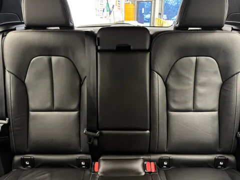 DV19DXA Volvo XC40 2.0 D3 Momentum 5dr Geartronic Thumbnail #16