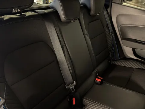 WN74HGP Renault Clio 1.6 E-TECH full hybrid 145 Esprit Alpine 5dr Auto Thumbnail #10